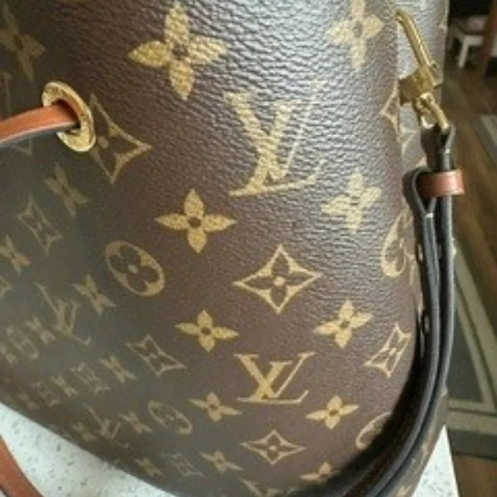 Louis Vuitton NeoNoe MM - Picture 2 of 6